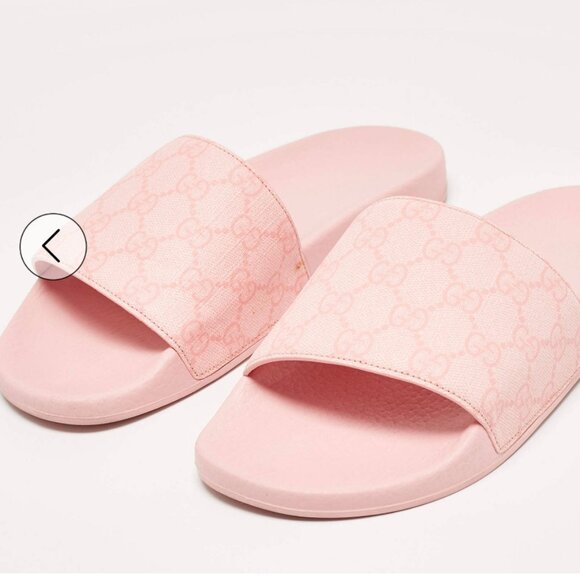 Gucci Pink Supreme Canvas Pool Slides Sandals - Picture 2 of 16